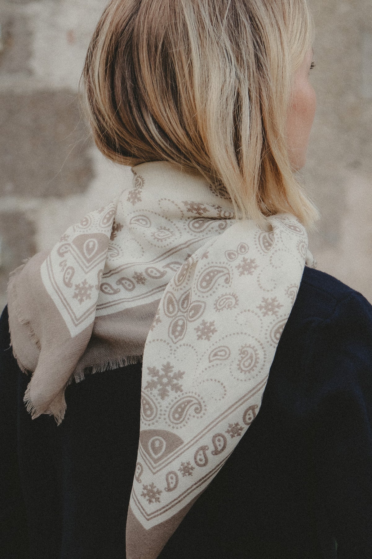 FOULARD FLOCON TAUPE - MAISON LECOMTE FLAMENT