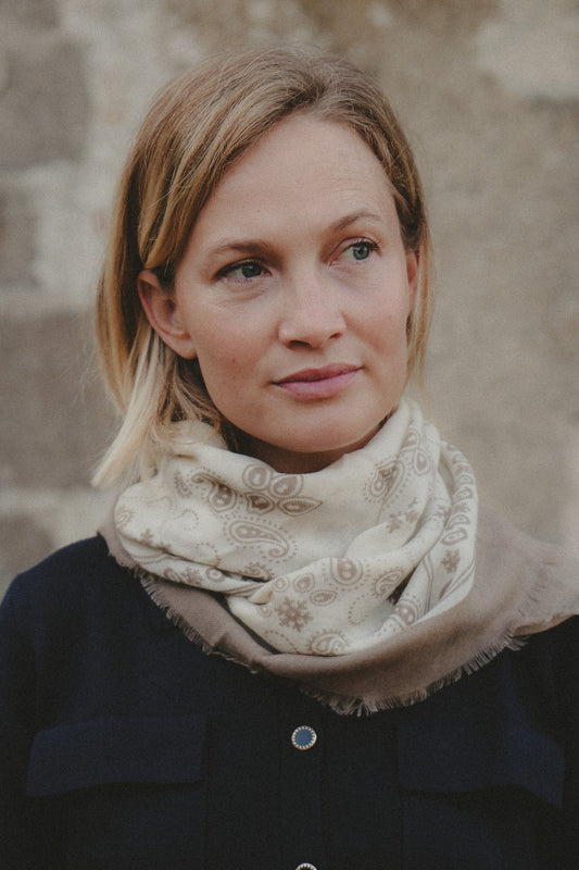 FOULARD FLOCON TAUPE - MAISON LECOMTE FLAMENT