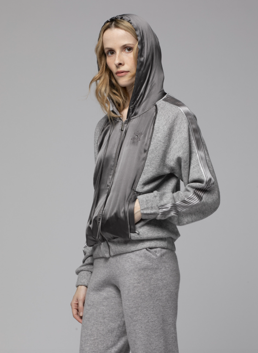 GILET A CAPUCHE EN MAILLE ET SOIE - MAX&MOI